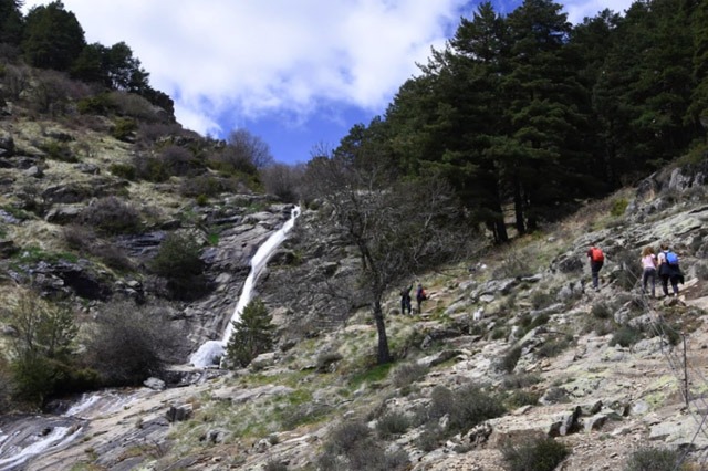 Vista de la cascada de San Mamés