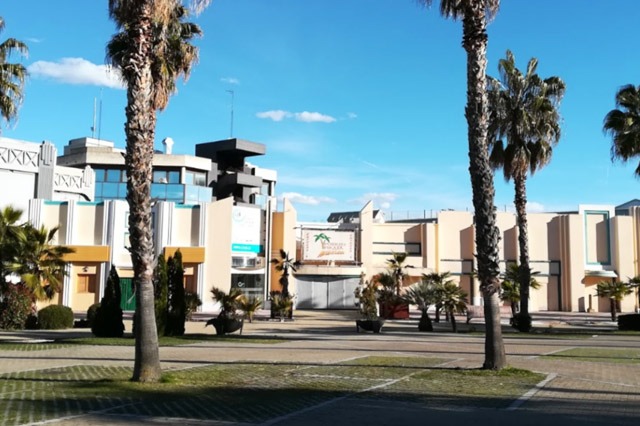 Exterior Centro Comercial La Ermita