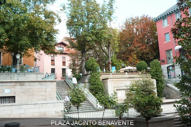 hacer escapada a san lorenzo del escorial en plaza benavente