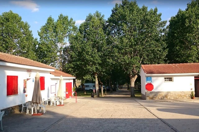 camping Acueducto cerca de Madrid